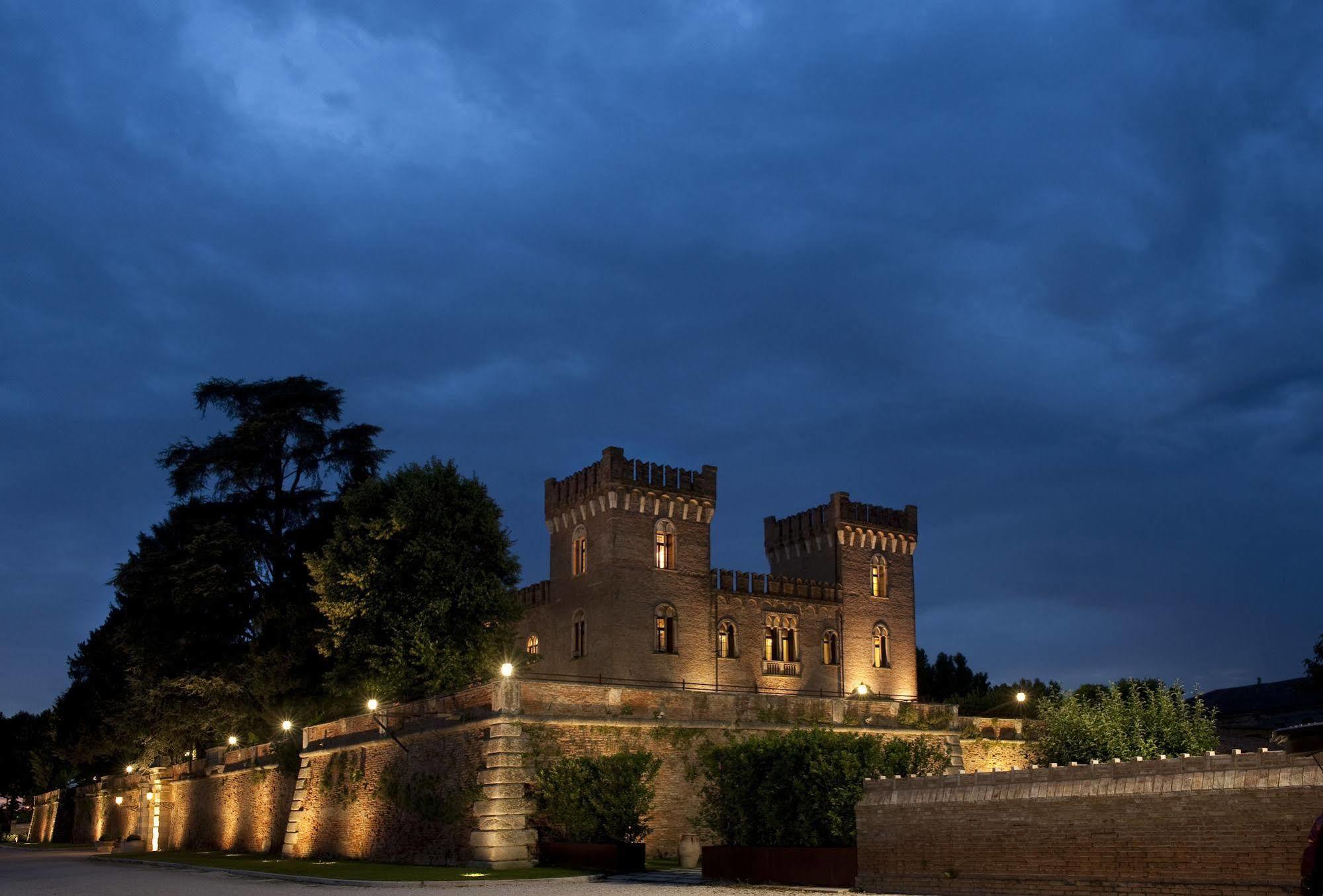 Relais Castello Bevilacqua Exterior foto